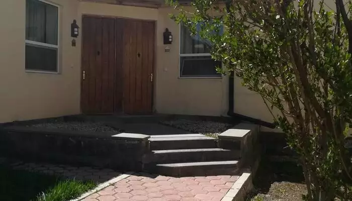 هتل والنسیا ایروان